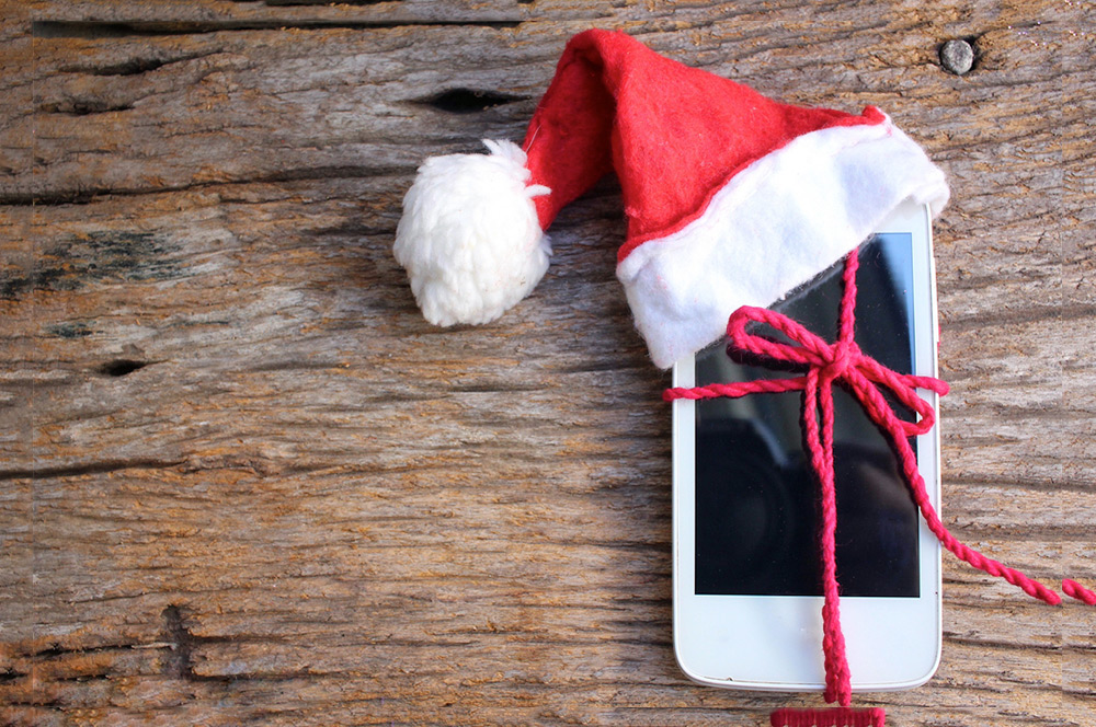 7 Great Prepaid Phones for this Christmas