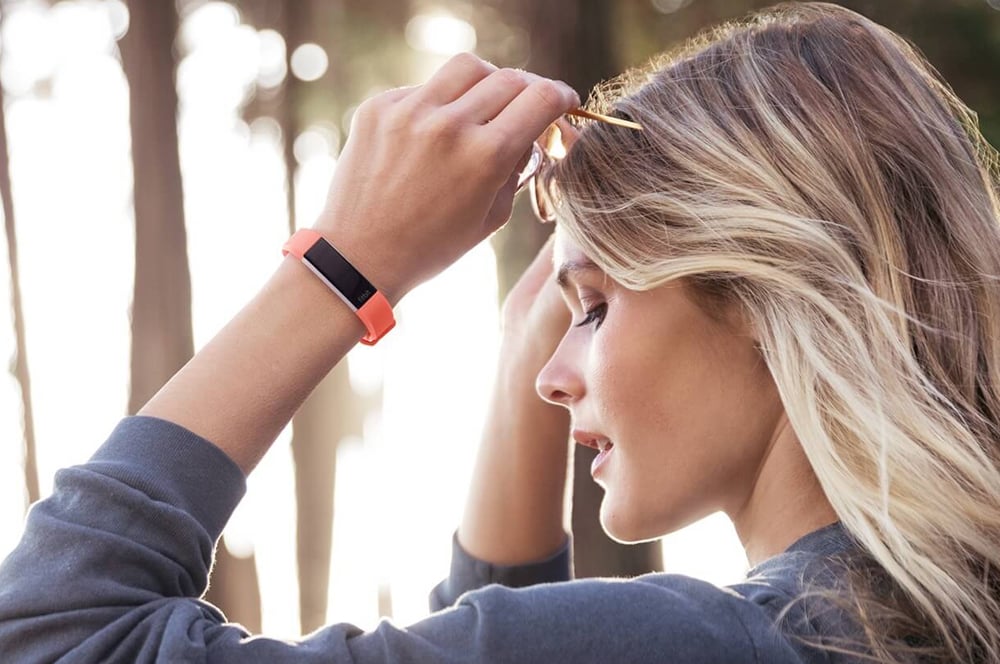 Fitbit upgrades Alta with heart-rate monitor