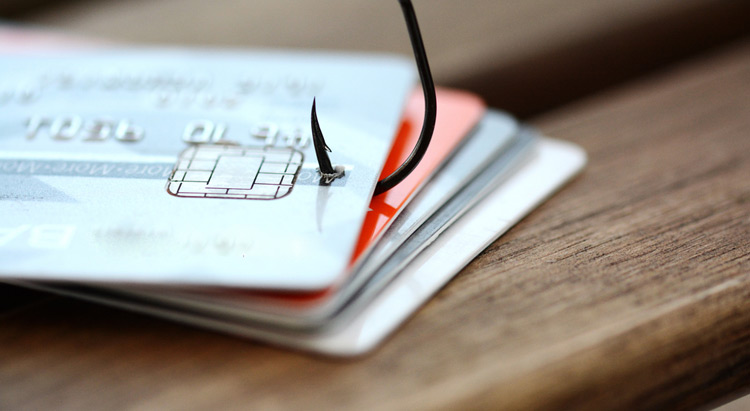 How to avoid bank and credit card scams How to avoid bank and credit card scams