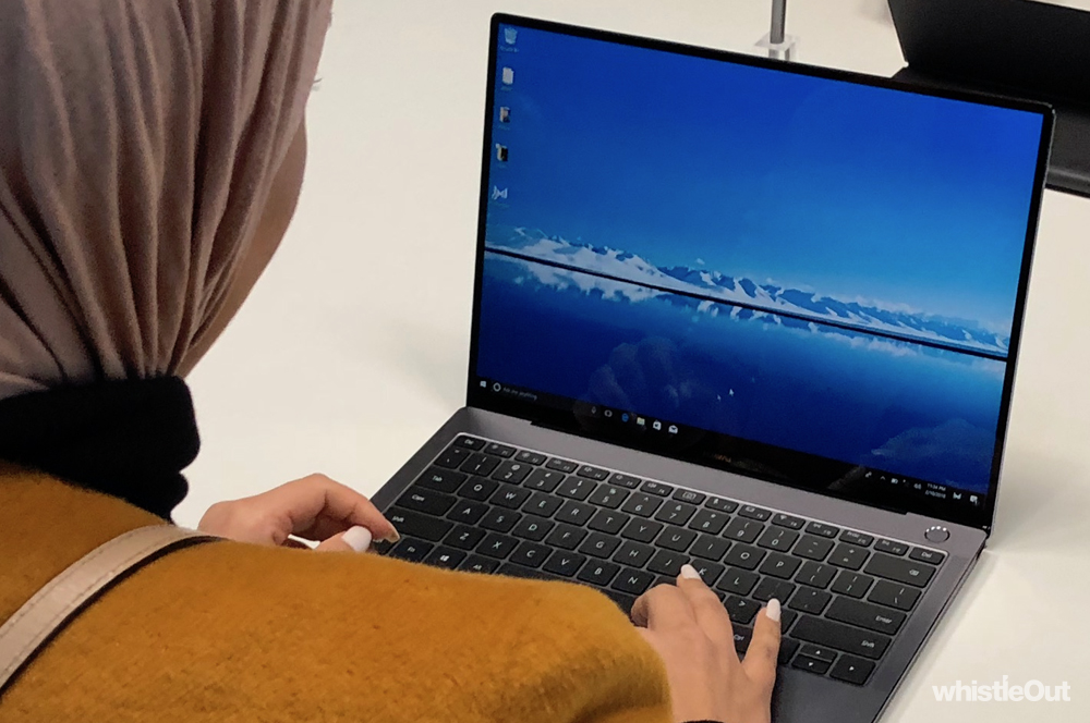 Huawei takes the "all screen" smartphone trend to laptops