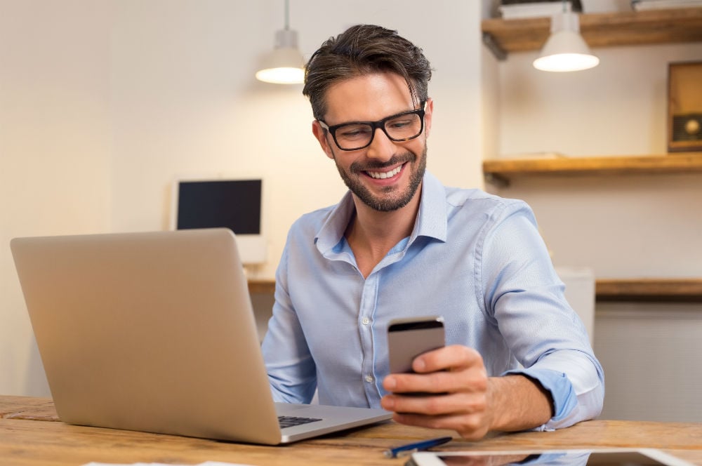 Aussie mobile and broadband getting cheaper, says ACCC