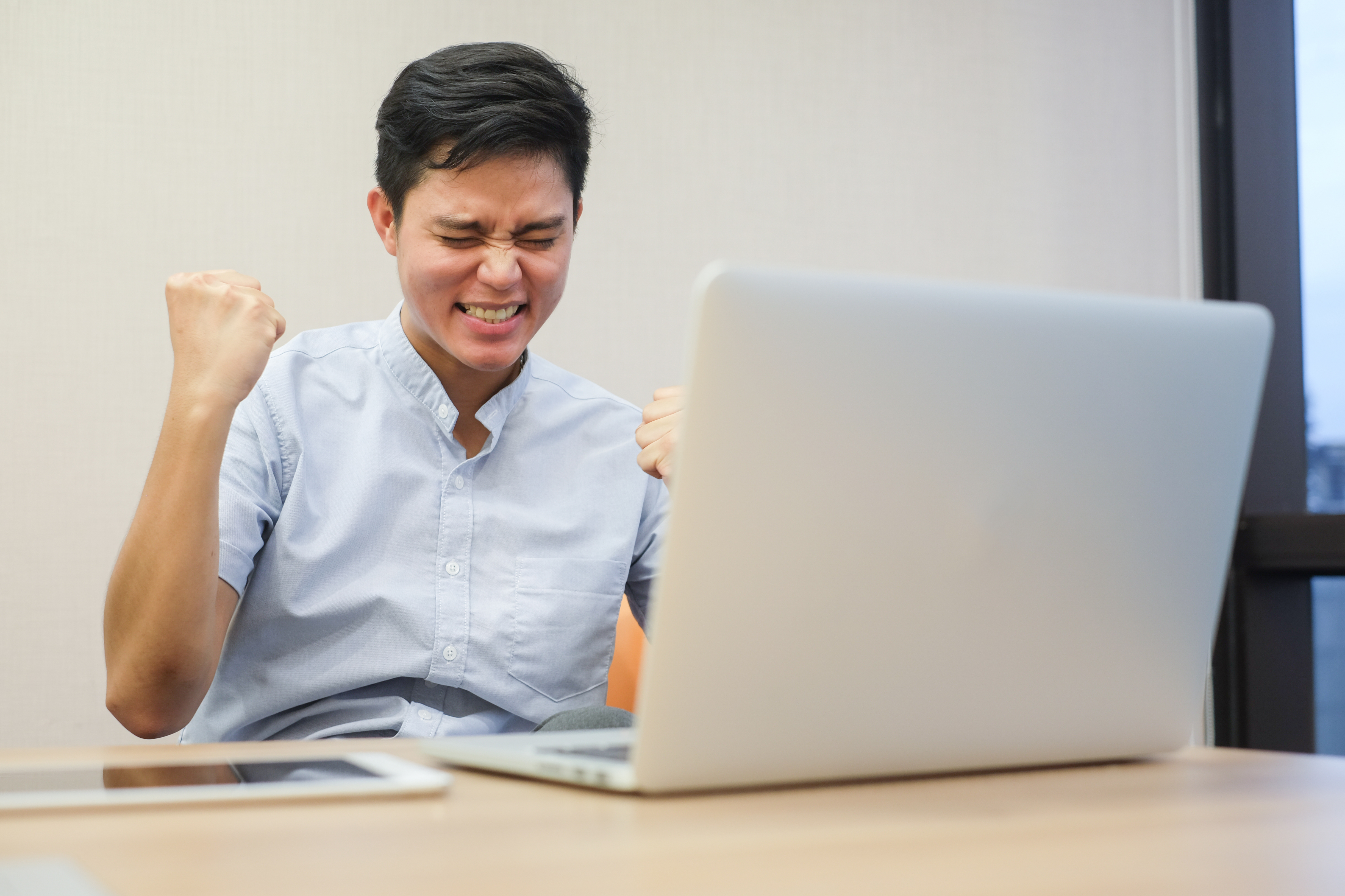Telstra gives free speed boost to cable customers