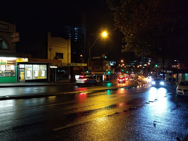 HTC U11 Life camera sample: street at night HTC U11 Life camera sample: street at night