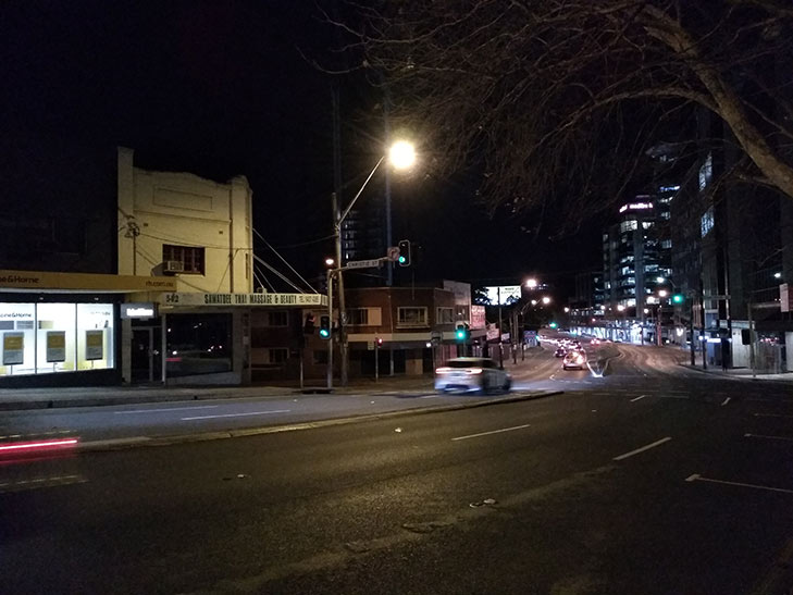 Moto E5 camera sample: street at night Moto E5 camera sample: street at night