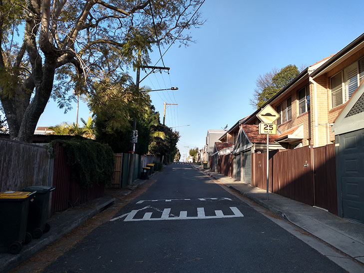 Moto E5 camera sample: street Moto E5 camera sample: street