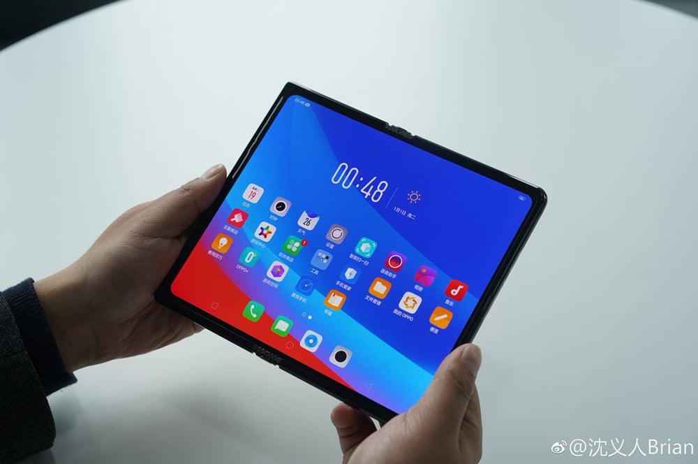 OPPO foldable phone OPPO foldable phone