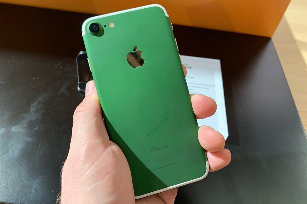 Remade iPhone in green Remade iPhone in green
