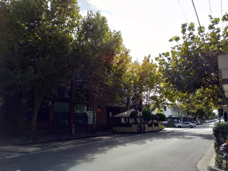 OPPO AX7 camera sample: street
