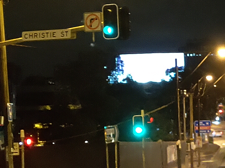 Nokia 8.1 camera sample: street at night 100% crop Nokia 8.1 camera sample: street at night 100% crop