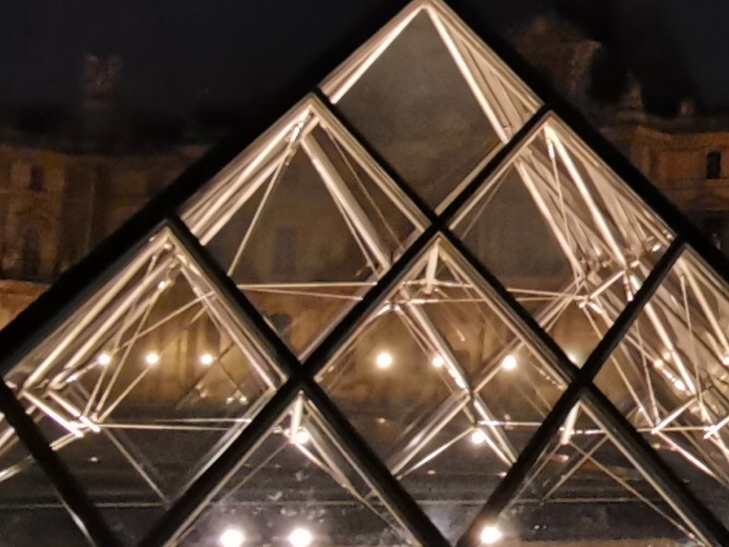 Huawei P30 Pro camera sample: night mode on 100% crop Huawei P30 Pro camera sample: night mode on 100% crop