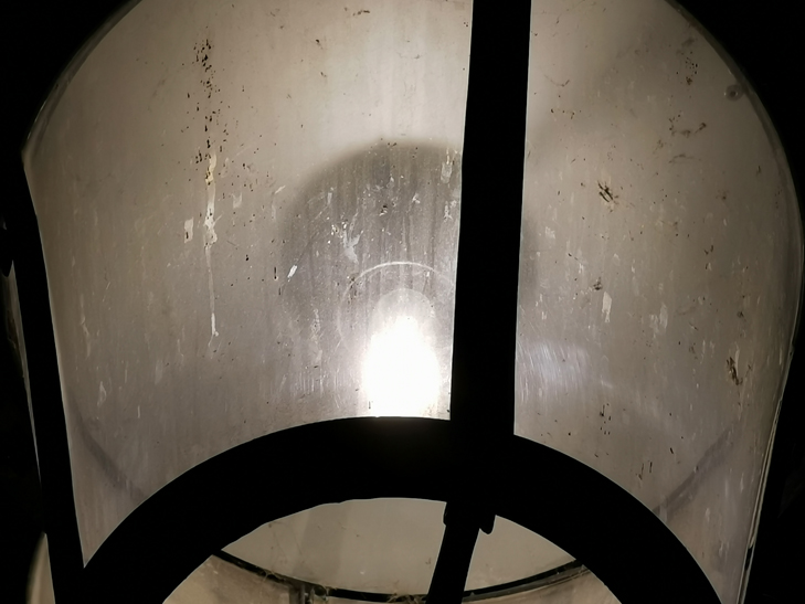 Huawei P30 Pro camera sample: street light Huawei P30 Pro camera sample: street light