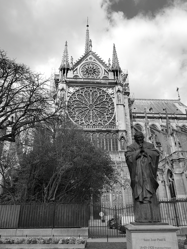 Huawei P30 Pro camera sample: Notre Dame Huawei P30 Pro camera sample: Notre Dame