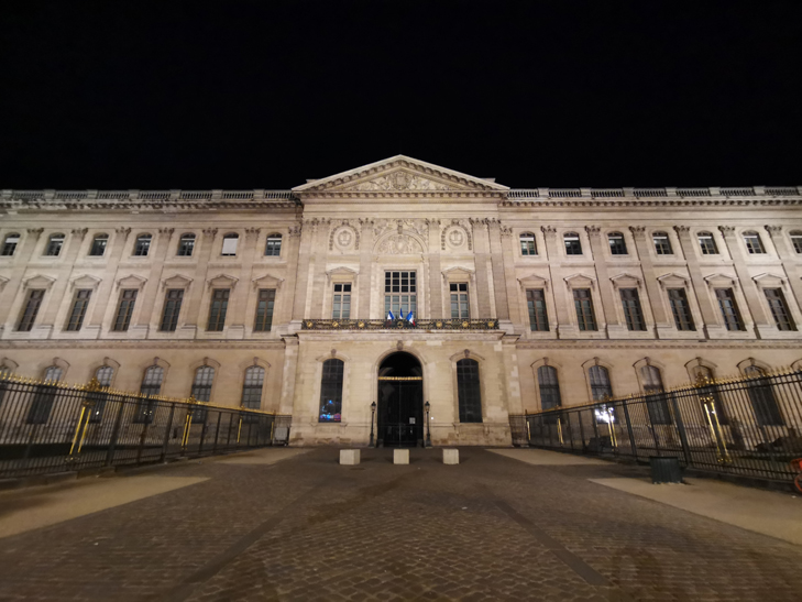Huawei P30 Pro camera sample: The Lourve Huawei P30 Pro camera sample: The Lourve