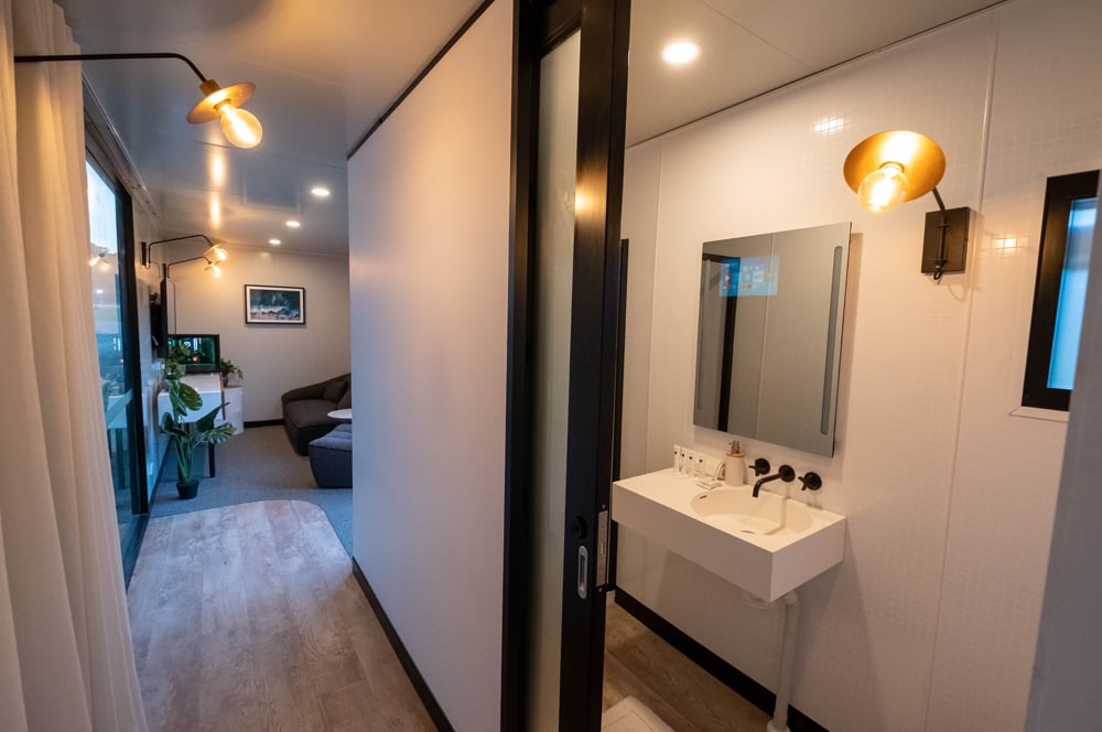 OPPO 5G Hotel