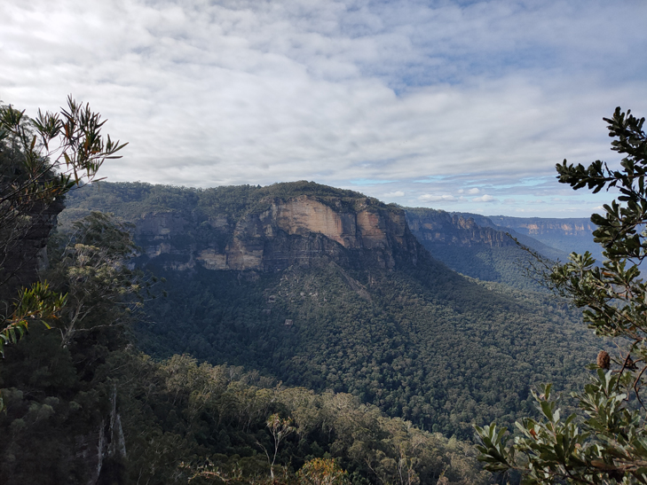 OPPO Reno 5G camera sample: Blue Mountains OPPO Reno 5G camera sample: Blue Mountains