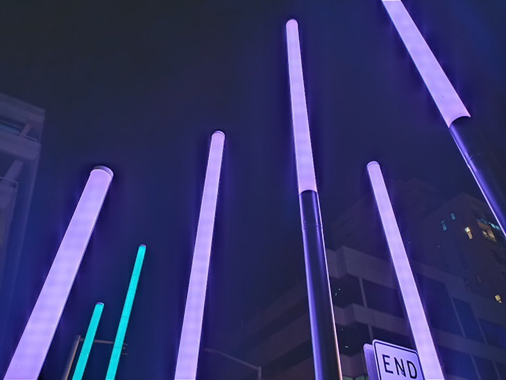 OPPO Reno Z camera sample: elongated lights OPPO Reno Z camera sample: elongated lights