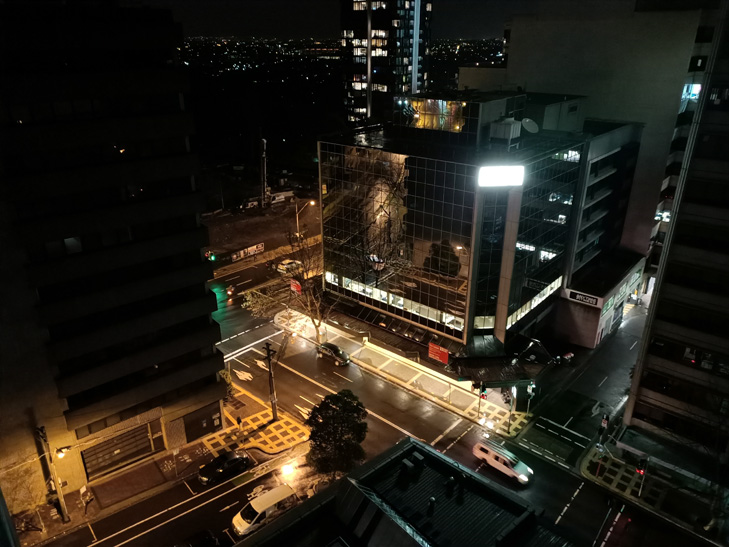 OPPO Reno Z camera sample: street, night mode off OPPO Reno Z camera sample: street, night mode off