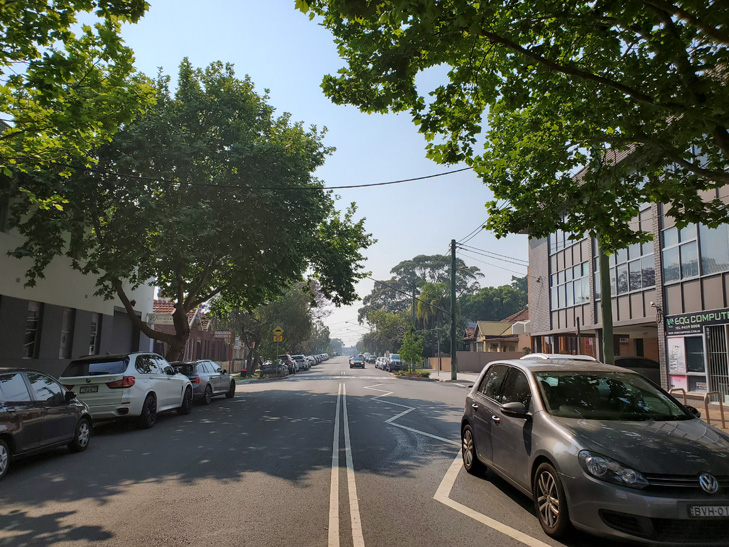 Samsung Galaxy Fold camera sample: street Samsung Galaxy Fold camera sample: street