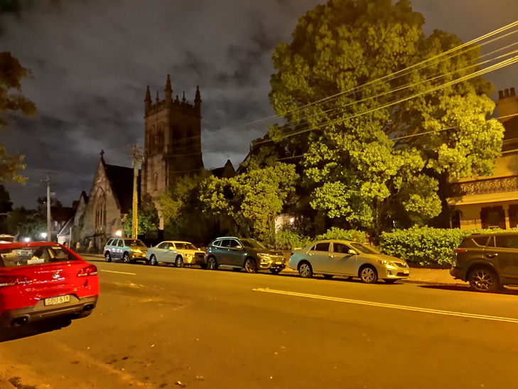 Motorola One Vision camera sample: street at night, night mode on Motorola One Vision camera sample: street at night, night mode on