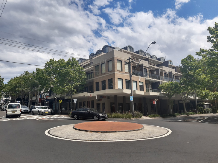 Motorola One Vision camera sample: street Motorola One Vision camera sample: street
