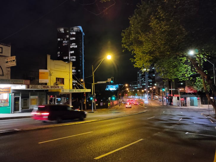 Realme XT camera sample: street at night Realme XT camera sample: street at night