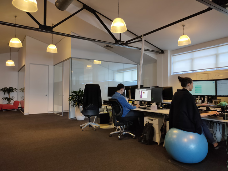 Realme XT camera sample: primary camera office Realme XT camera sample: primary camera office