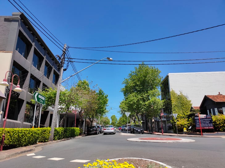 Realme XT camera sample: wide-angle street Realme XT camera sample: wide-angle street