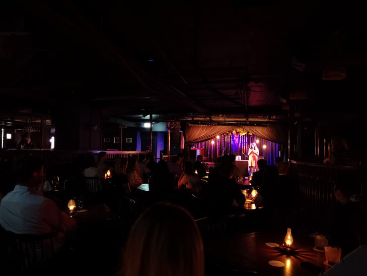 Huawei Mate 30 Pro camera sample: night mode off Huawei Mate 30 Pro camera sample: night mode off