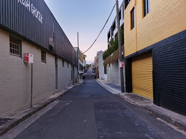 Huawei Mate 30 Pro camera sample: alley Huawei Mate 30 Pro camera sample: alley