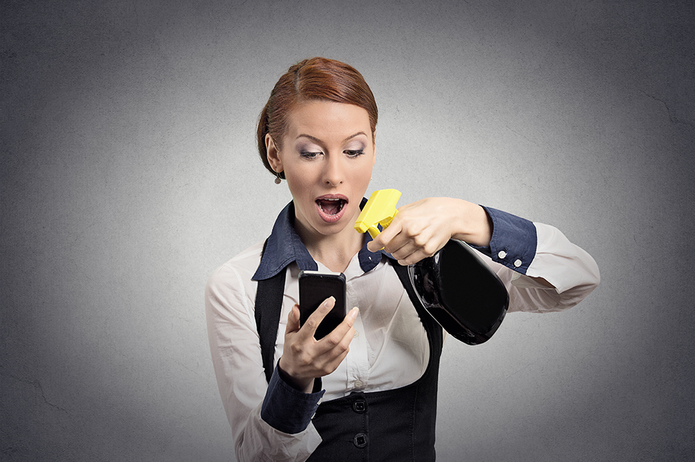 Apple says it’s okay to disinfect your iPhone now, so back up COVID-19