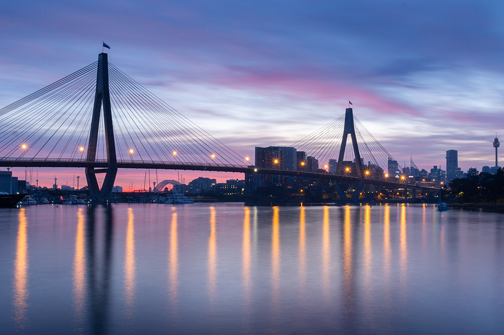OPPO donates Sydney skyline to say thank you to essential workers
