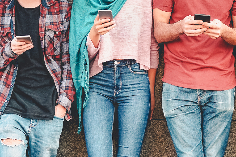 Circles.Life Referrals Bonuses are rewards for helping your mates