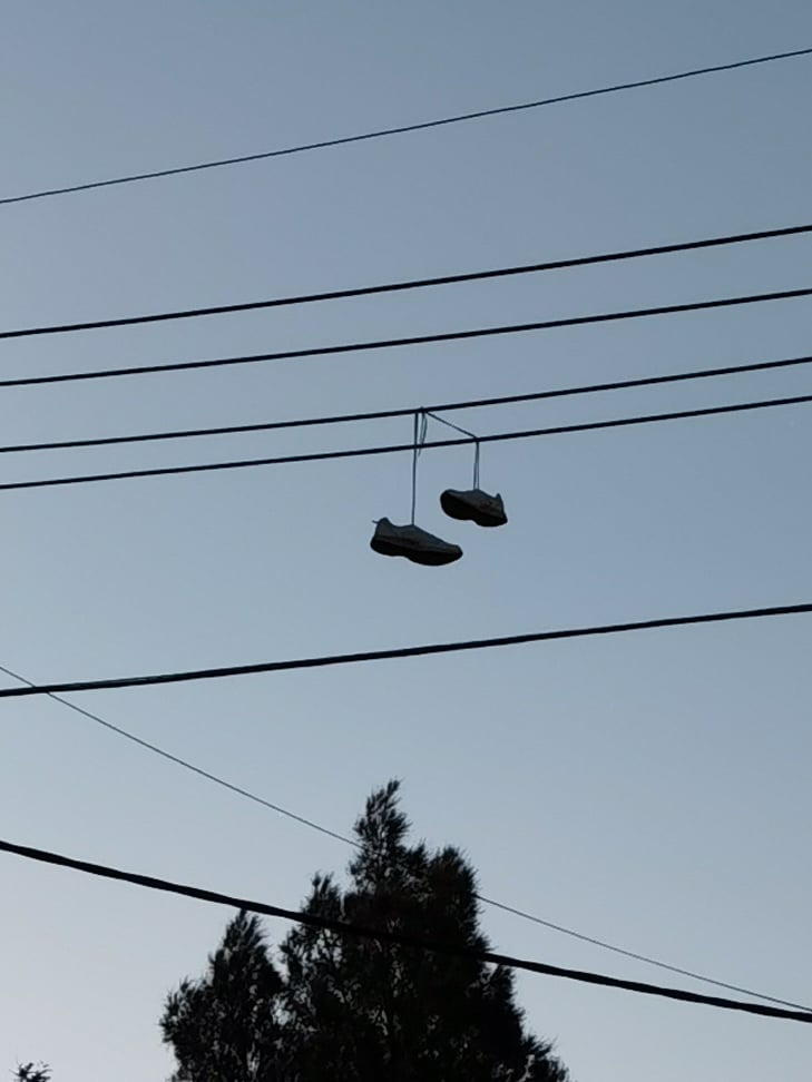 Huawei P40 Pro camera sample: 100% crop of shoes Huawei P40 Pro camera sample: 100% crop of shoes