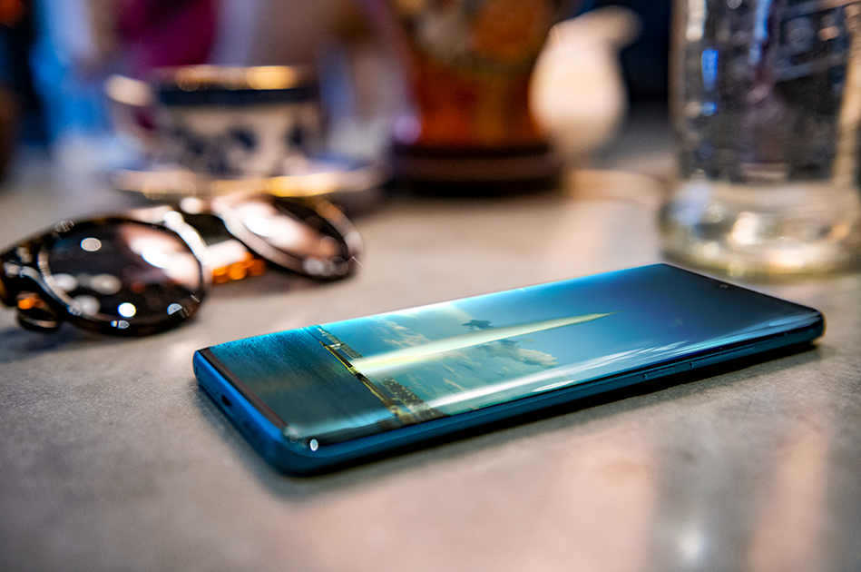 TCL 10 Pro Review | WhistleOut