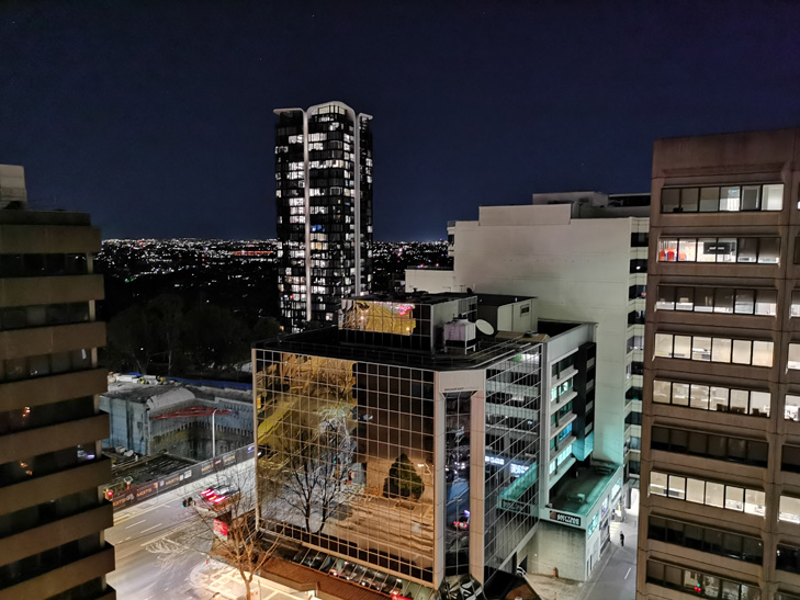Huawei Mate XS camera sample - city at night Huawei Mate XS camera sample - city at night