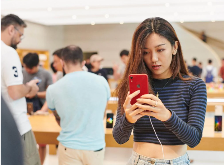 Herald Sun: Cheaper ways to get a new smartphone and save