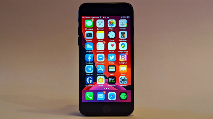 iPhone SE iPhone SE
