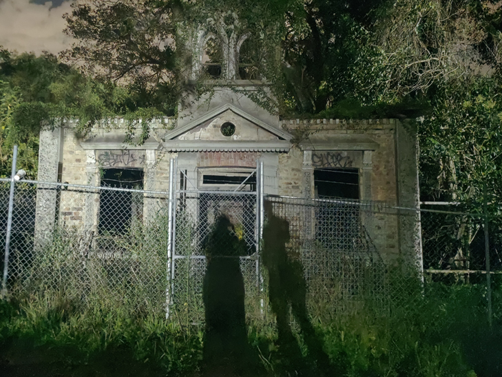 OPPO Find X2 Pro camera sample: definitely haunted OPPO Find X2 Pro camera sample: definitely haunted