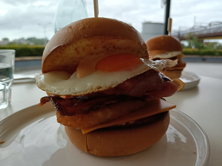 Realme 7 5G camera sample: bacon and egg roll Realme 7 5G camera sample: bacon and egg roll