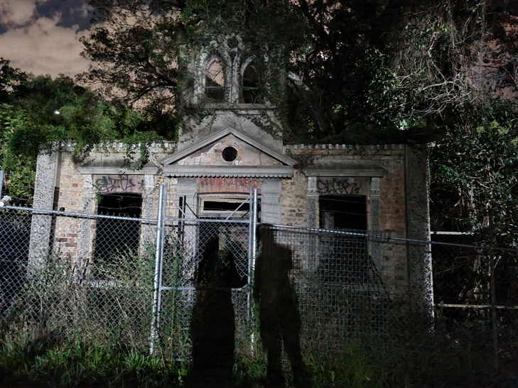 Galaxy S21 camera sample: definitely haunted Galaxy S21 camera sample: definitely haunted