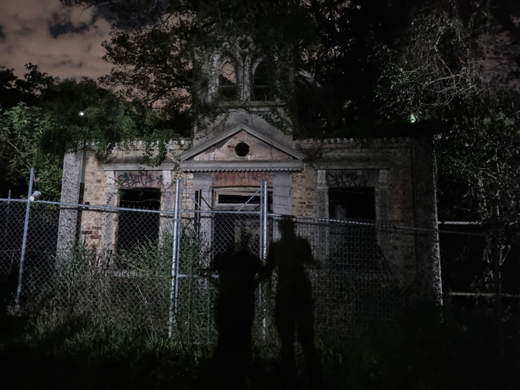 Galaxy S21 camera sample: definitely haunted Galaxy S21 camera sample: definitely haunted