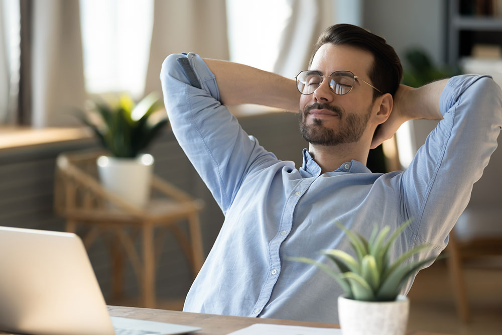 Wanna earn $2,400 for a day without your gadgets?