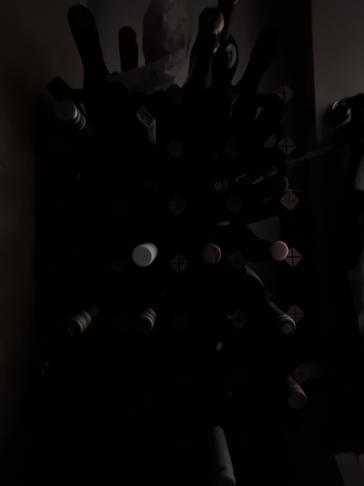 Samsung Galaxy S21 Ultra camera sample: wine