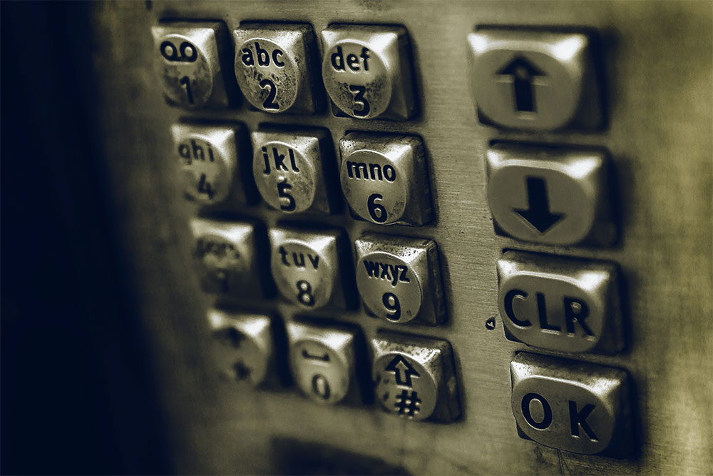 32% of Aussies don’t change their phone plans for this reason