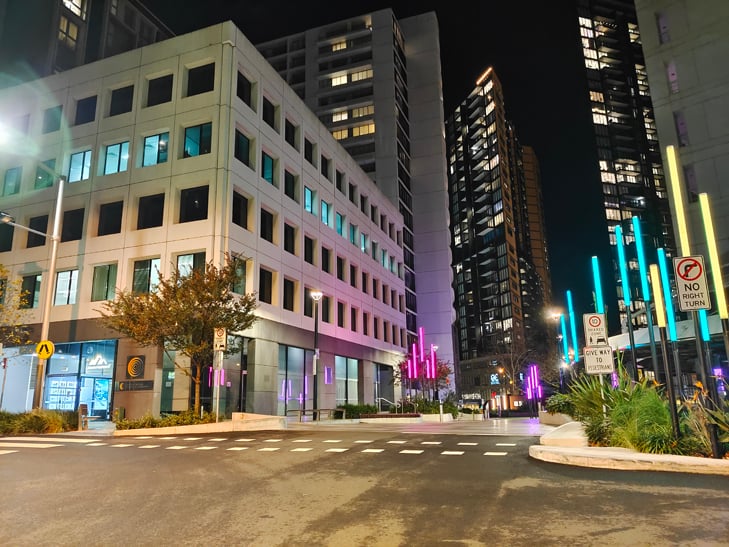 Vivo X60 Pro 5G camera sample: night, wide lens Vivo X60 Pro 5G camera sample: night, wide lens