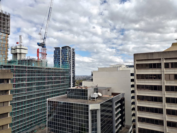 ASUS Zenfone 8 camera sample: buildings ASUS Zenfone 8 camera sample: buildings