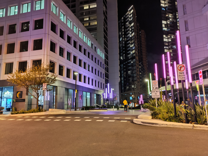 ASUS Zenfone 8 camera sample: street at night, night mode ASUS Zenfone 8 camera sample: street at night, night mode