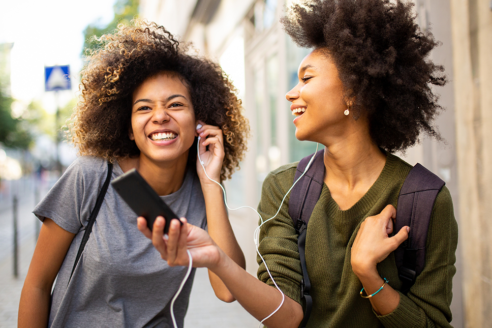 amaysim sharing the love over Cyber Weekend with half-price SIM plans