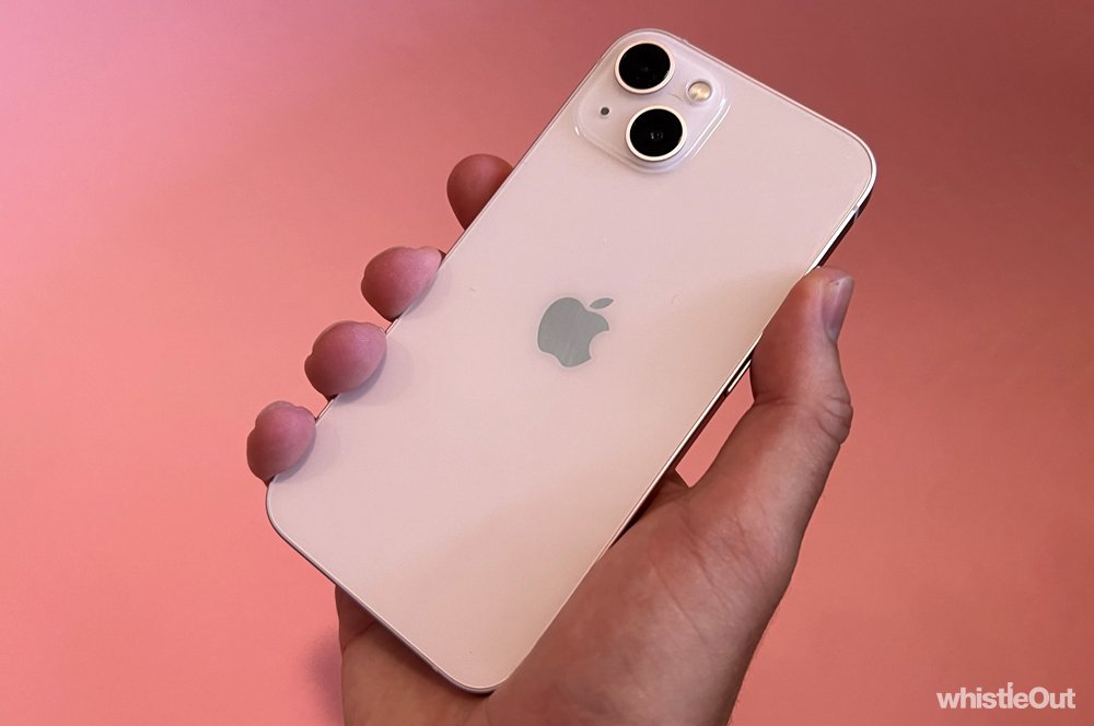 iPhone 13 iPhone 13