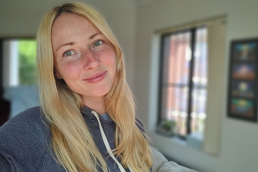 hello! portrait mode of author hello! portrait mode of author